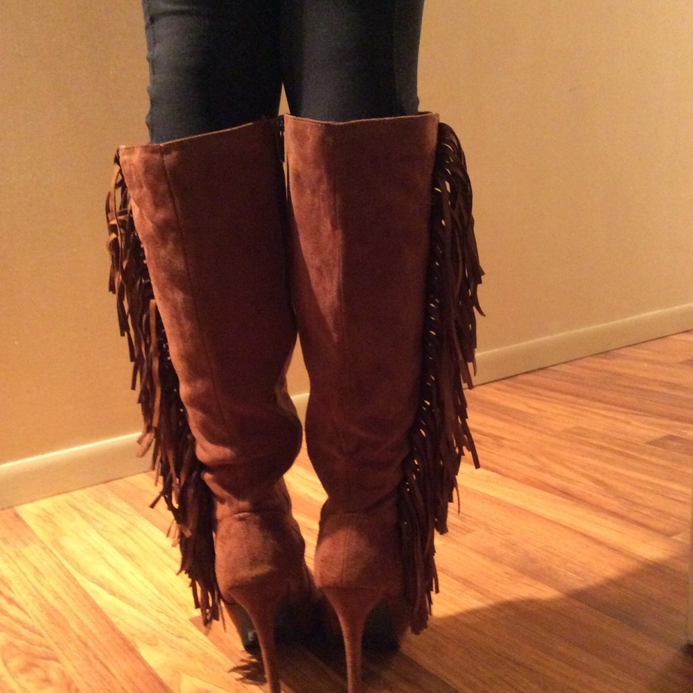 Boots - Picture 7 of 7